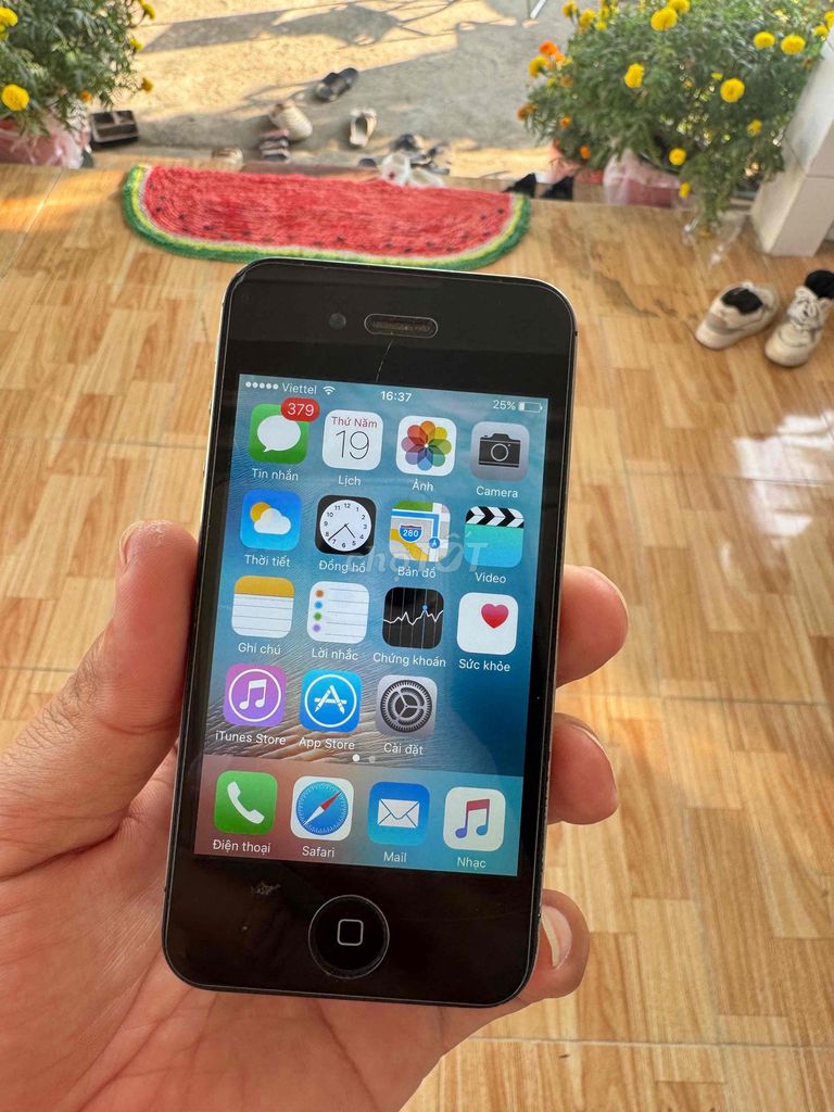 Apple iPhone 4S. Mua bán Điện thoại tại Huyện Cần Đước Long An được đăng bởi ân hình 1
