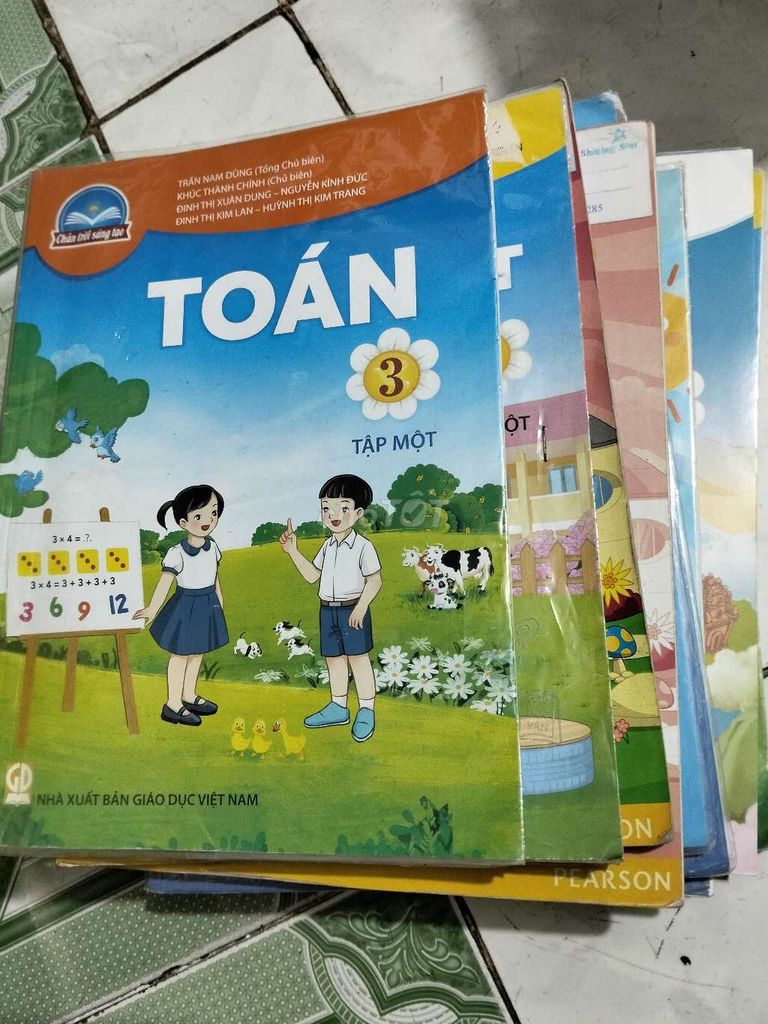 cho tặng bé bộ sách lớp 3 củ. Mua bán Sách tại Quận Bình Tân Tp Hồ Chí Minh được đăng bởi Minhdương hình 1