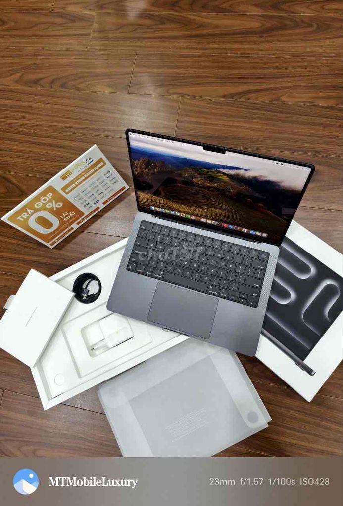 Macbook Pro M3 18G 512Gb 14inch Hạp Ví FPTShop