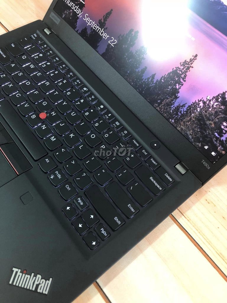 Thinkpad T490s FHD sáng đẹp,Core I5 8365U,SSD 256G