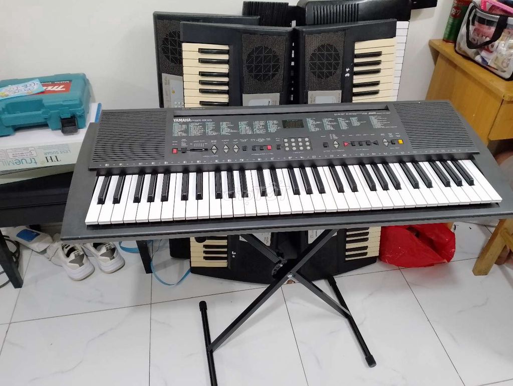 Đàn organ Yamaha PSR-200