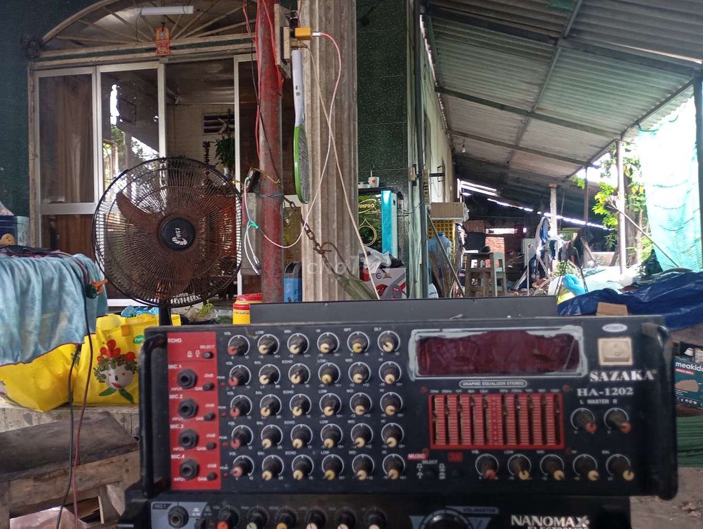 Amply SAZAKA HA-1202 Đen. Mua bán Tivi, Âm thanh tại Huyện Chợ Gạo Tiền Giang được đăng bởi Thanh Dung Vo hình 1