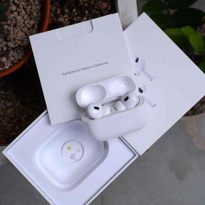 Apple AirPods Pro 2 lightning chính hãng VN fullbx. Mua bán Tivi, Âm thanh tại Quận 12 Tp Hồ Chí Minh được đăng bởi Nguyễn Tài