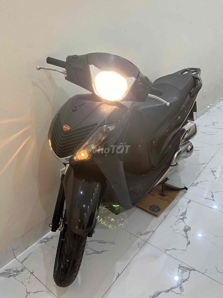 Хонда SH125i Итальянская черная 125 куб. см