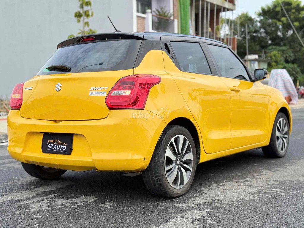 Suzuki Swift 2020 màu vàng, nhập Thái, odo 8 vạn. Mua bán Ô tô tại Huyện Hóc Môn Tp Hồ Chí Minh được đăng bởi Nguyễn Duy Khánh hình 5