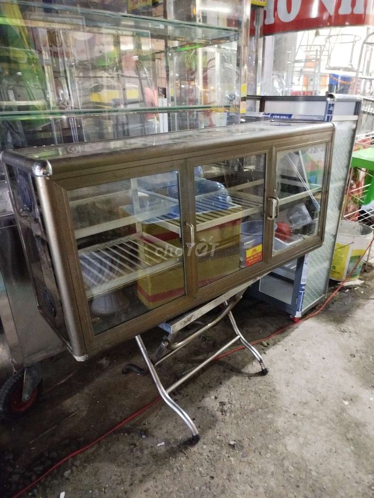 Tủ nhôm kính Nâu. Mua bán Tủ, kệ gia đình tại Quận Tân Bình Tp Hồ Chí Minh được đăng bởi Hương Nhài hình 1