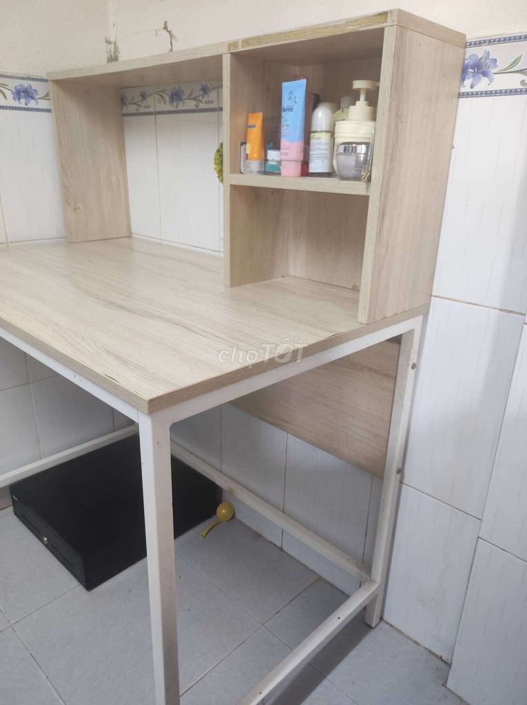 Bàn học gỗ công nghiệp Thái Lan. Mua bán Bàn ghế tại Thành phố Long Xuyên An Giang được đăng bởi Hảo hình 1