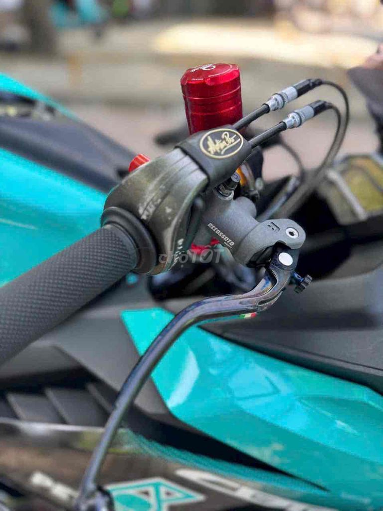 Honda CBR 2018 Xanh ngọc 25000 km. Mua bán Xe máy tại Huyện Bình Chánh Tp Hồ Chí Minh được đăng bởi Phong Vũ hình 6