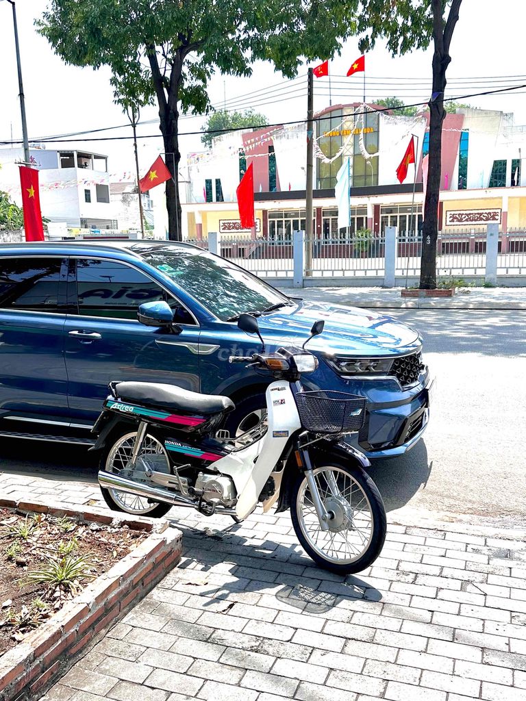 dream Astrea Indo ,đã dọn mới tinh. Mua bán Xe máy tại Thành phố Thuận An Bình Dương được đăng bởi Lê Trường hình 2