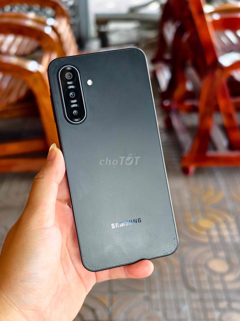 Samsung Galaxy A17 5G 8GB/128GB Đen. Mua bán Điện thoại tại Thành phố Bạc Liêu Bạc Liêu được đăng bởi Nguyễn Hưng Thịnh hình 1