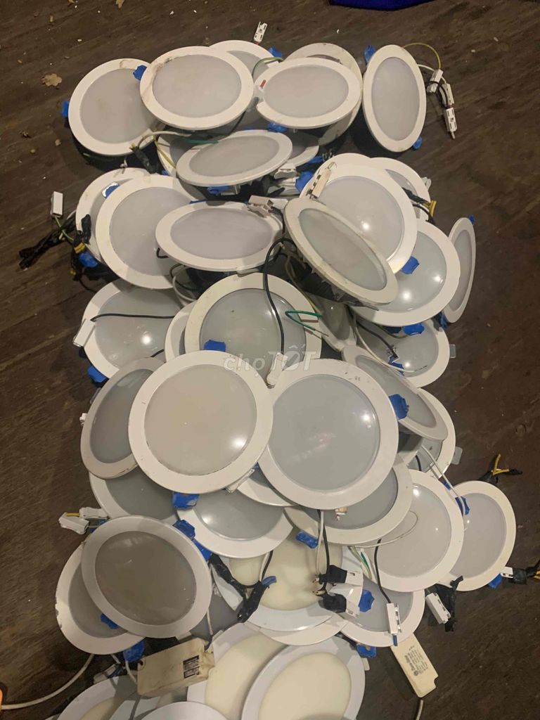 Đèn LED âm trần Trắng đã dùng. Mua bán Đèn tại Quận 7 Tp Hồ Chí Minh được đăng bởi phan phuoc hình 1