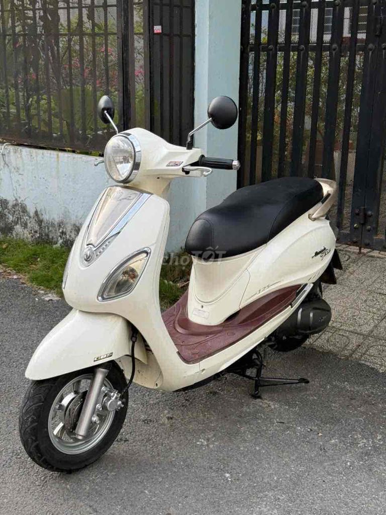 SYM Attila Venus 125 Trắng đẹp giấy tờ đầy đủ. Mua bán Xe máy tại Thành phố Thuận An Bình Dương được đăng bởi Nguyễn hảo hình 3
