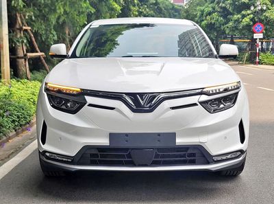 VinFast VF8 2025 - Sẵn Xe, Ưu Đãi Tháng Cận Tết!!. Mua bán Ô tô tại Quận Đống Đa Hà Nội được đăng bởi Kim Ngọc Vinfast Newway hình 1