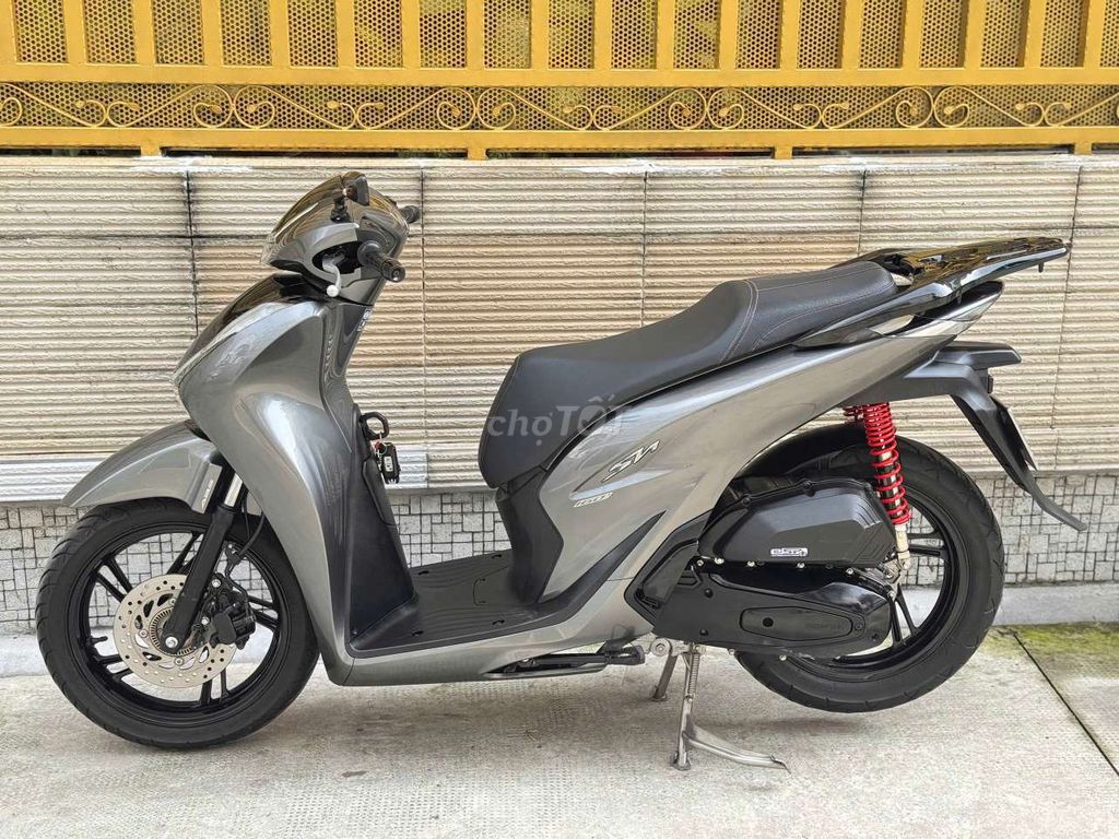 Honda SH160 ABS 2023 Xám, GÓP TAY ĐÔI VỚI SHOP. Mua bán Xe máy tại Quận 1 Tp Hồ Chí Minh được đăng bởi nguyen hien hình 5
