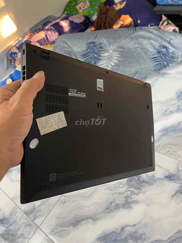 Thinkpad X1 cacbon Gen 7  i7/8665U đẹp cần ra đi