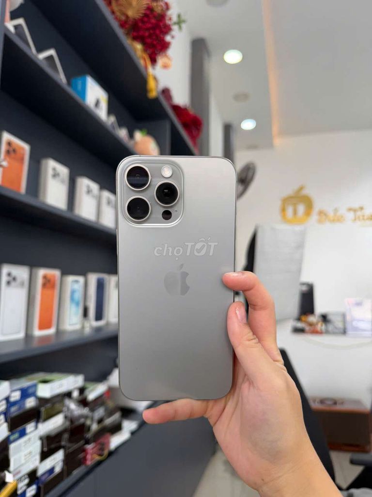 Apple iPhone 16 Pro Max Titan Tự Nhiên 5G. Mua bán Điện thoại tại Quận 12 Tp Hồ Chí Minh được đăng bởi Kim hằng hình 1