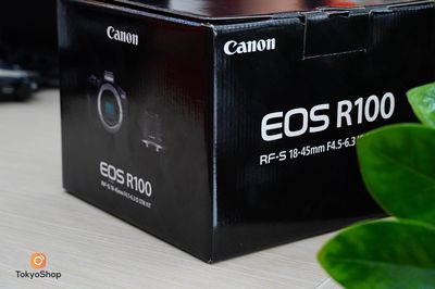 Canon EOS R100 + Lens RF-S 18-45mm