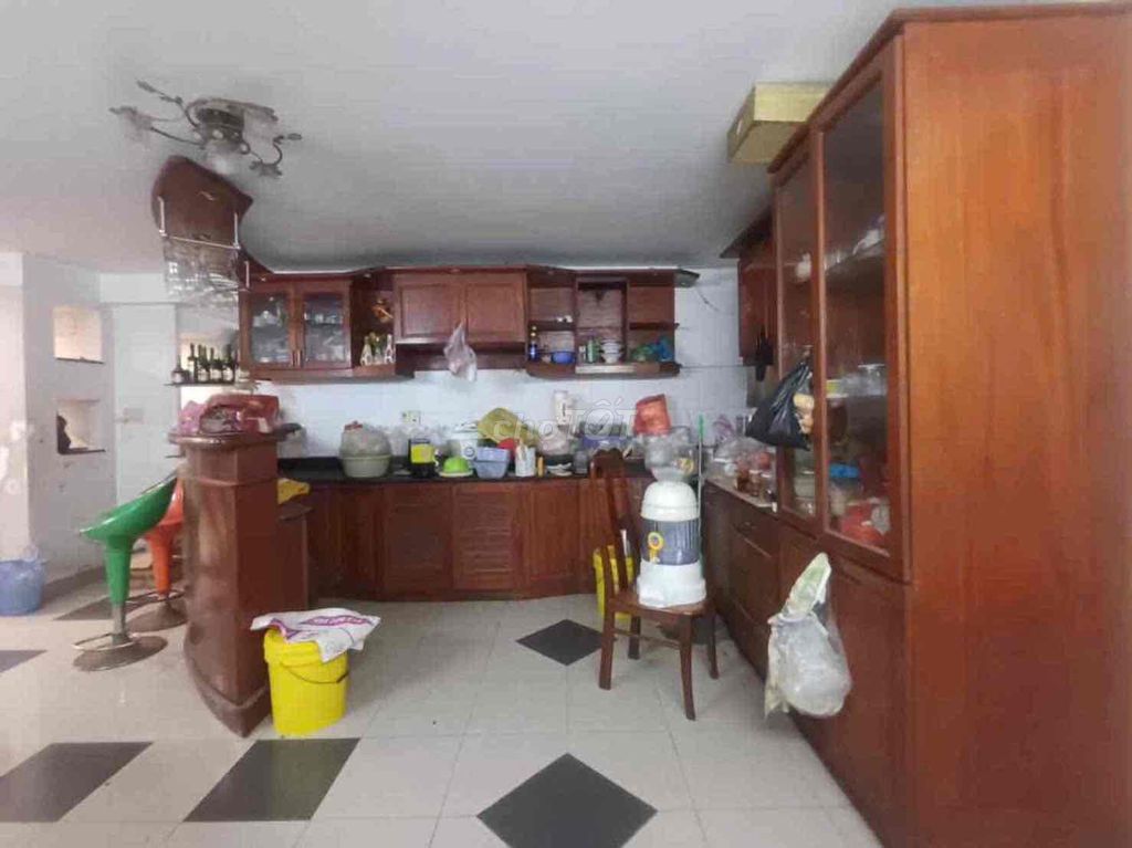Банковская ликвидация: дом 10х15м, 3 этажа, 4 спальни, 100% ИЖС, всего 5 млрд