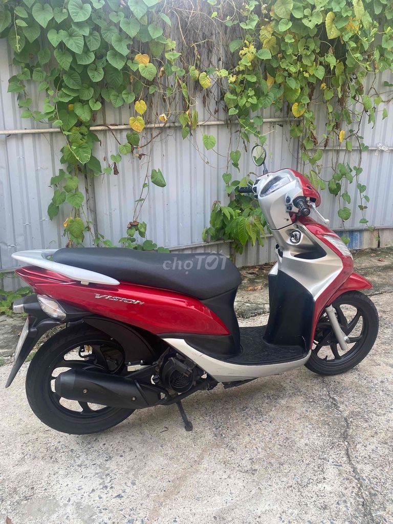 Honda Vision fi 2011 красный серебристый