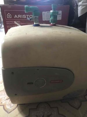 bình nóng lạnh ariston. Mua bán Thiết bị vệ sinh, nhà tắm tại Quận Hai Bà Trưng Hà Nội được đăng bởi phuong ly