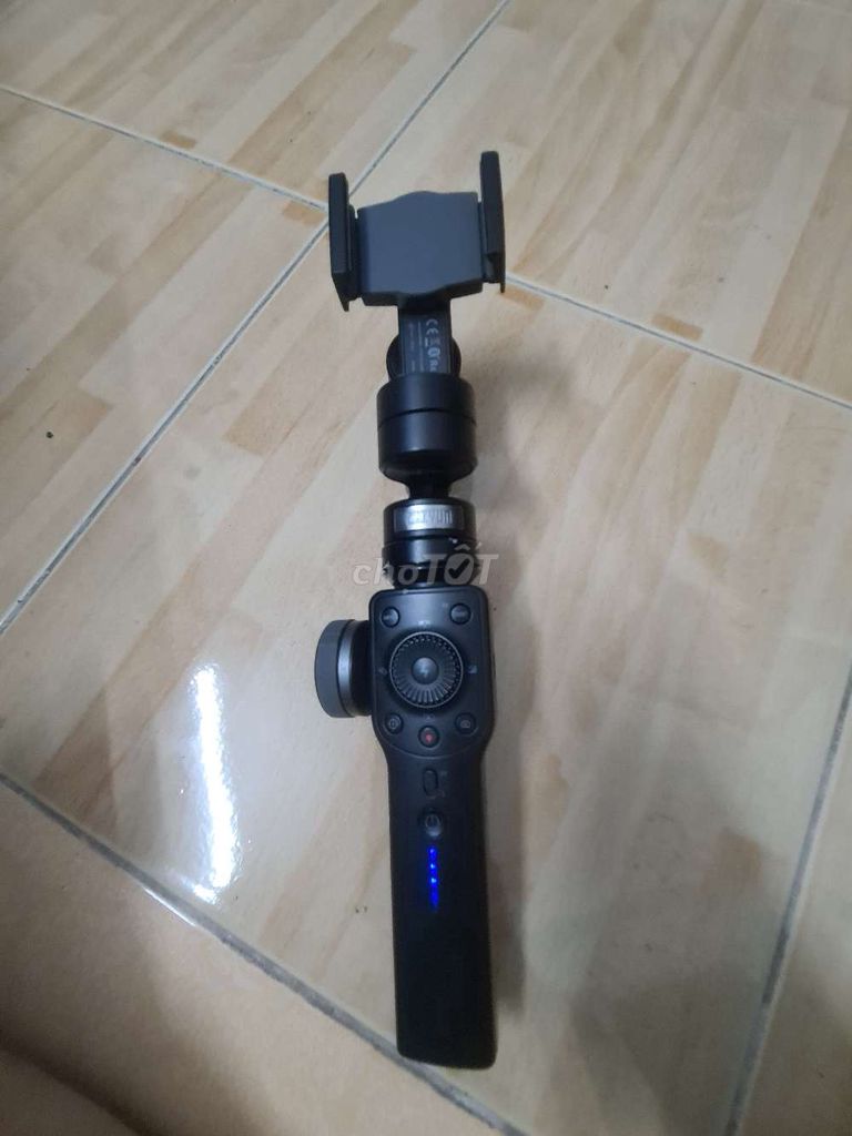 Gimbal Zhiyun Smooth 4 Đen Đã sử dụng. Mua bán Máy ảnh, Máy quay tại Quận 12 Tp Hồ Chí Minh được đăng bởi Hoang hình 1