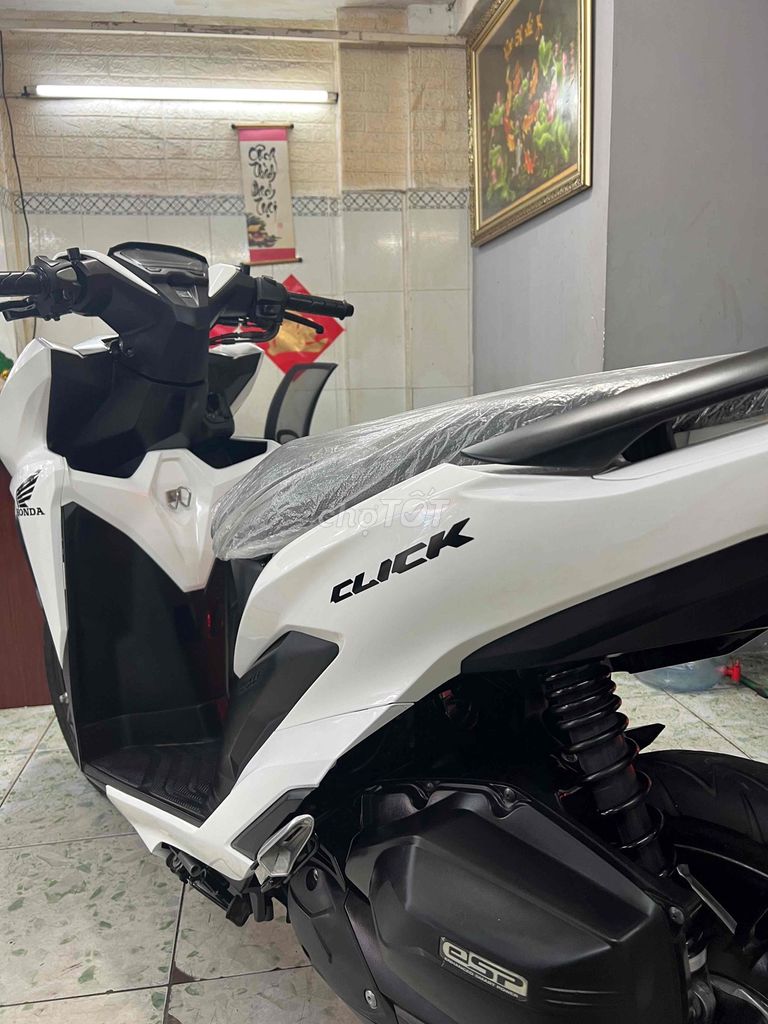 Vario 150 trắng bóng. Mua bán Xe máy tại Quận 5 Tp Hồ Chí Minh được đăng bởi Nghĩa hình 3
