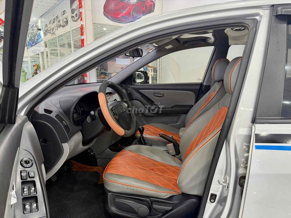 Hyundai Avante 2014 1.6 MT xe gia đình sử dụng. Mua bán Ô tô tại Thành phố Thủ Dầu Một Bình Dương được đăng bởi Dương Tuấn Anh hình 7