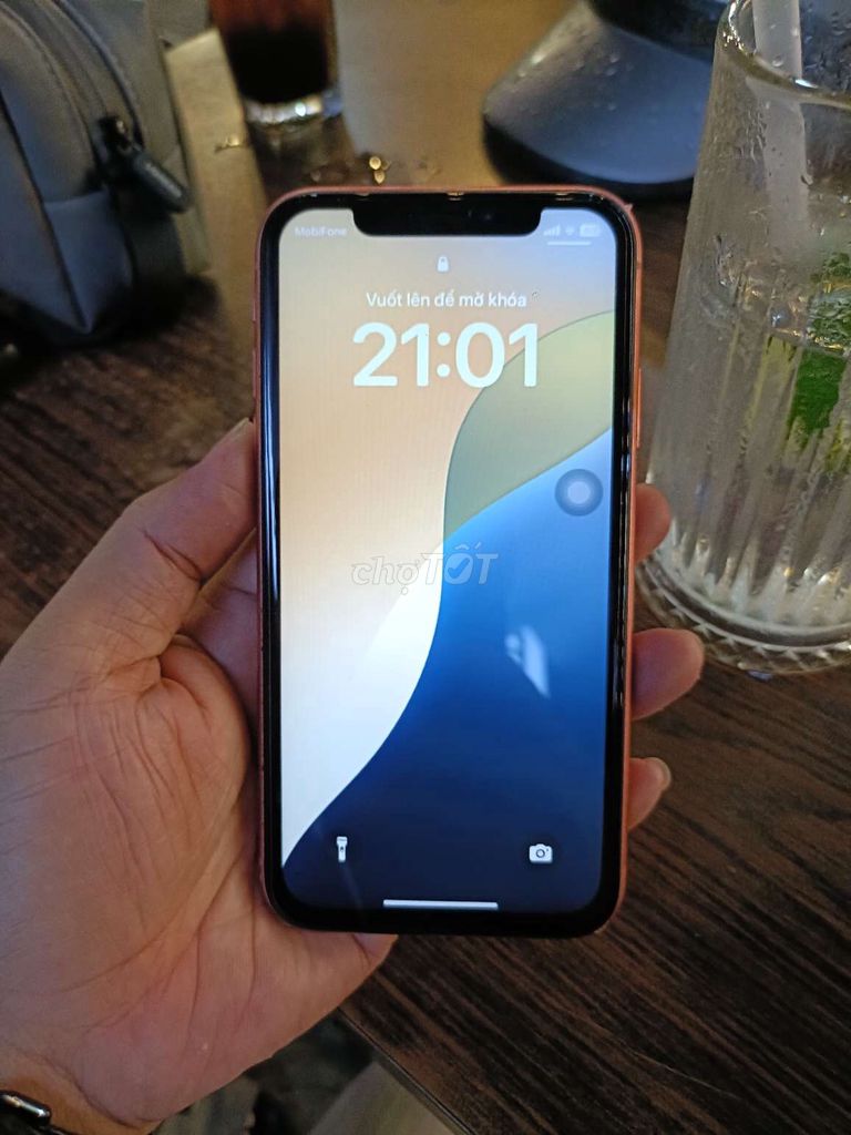 iPhone XR 64GB Cam Đã sử dụng. Mua bán Điện thoại tại Quận Ninh Kiều Cần Thơ được đăng bởi Thiên Toàn Nhà Đất Cần Thơ  hình 1