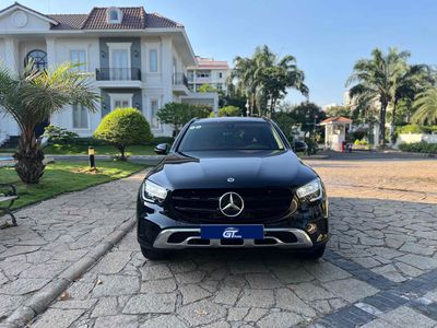 Cần bán chiếc Mercedes GLC200 4Matic sx2021