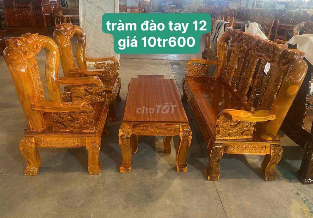 thanh lý salon gỗ tay 12