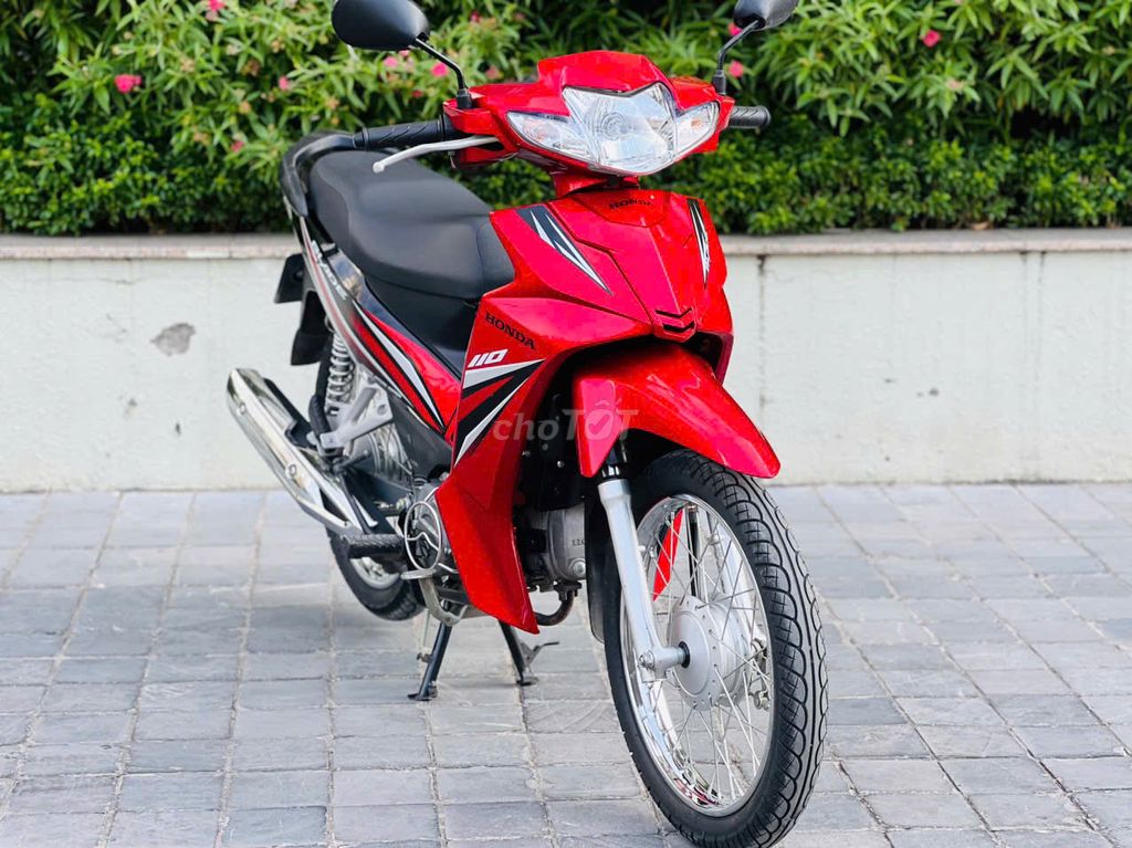 Honda WAVE BLADE ĐỎ ĐEN XE MÁY NGUYÊN 2022 MỚI 99%. Mua bán Xe máy tại Quận Nam Từ Liêm Hà Nội được đăng bởi TÙNG LÂM hình 3