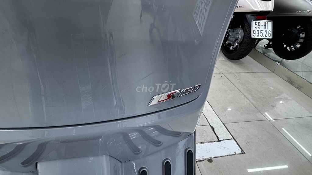 Vespa Gts xám si măng 2022 ngay chủ xe siêu đẹp. Mua bán Xe máy tại Quận Phú Nhuận Tp Hồ Chí Minh được đăng bởi VESPA  PIAGGIO BẢO HƯNG Vespa cũ trả góp  hình 11