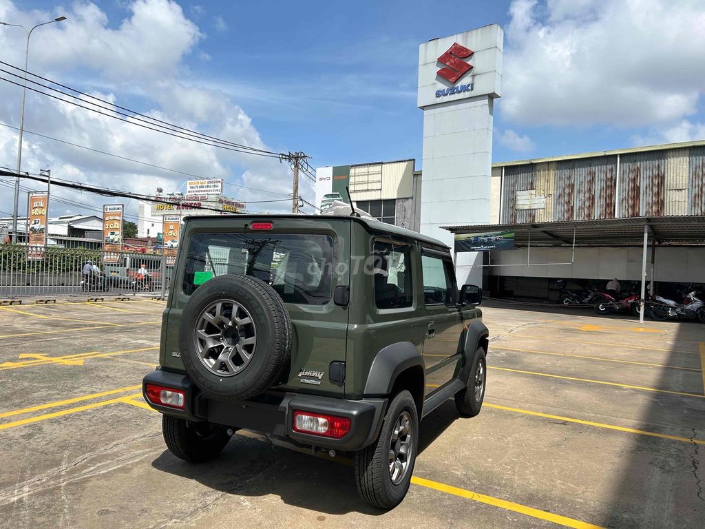 Suzuki Jimny 2024 photo 3
