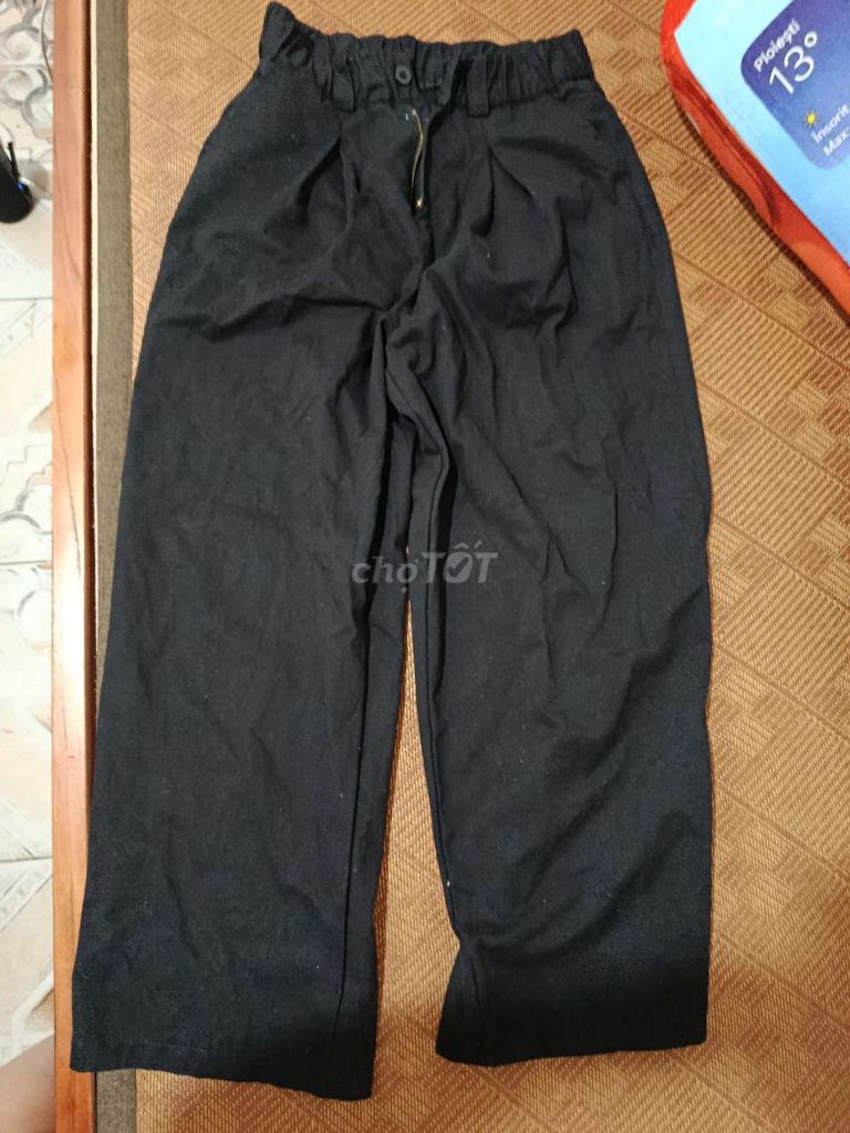 Quần ống rộng nữ Kaki Đen. Mua bán Quần áo tại Thị xã Phú Thọ Phú Thọ được đăng bởi Lan Anh Nguyễn hình 1