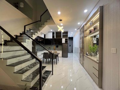 Bán hoặc cho thuê nhà 1 Trệt 2 lầu KDC Hồng Loan