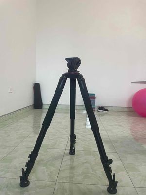 Chân máy quay Miliboo 703, Đầu dầu Benro S4. Mua bán Máy ảnh, Máy quay tại Huyện Hiệp Hòa Bắc Giang được đăng bởi Tạ Ngọc