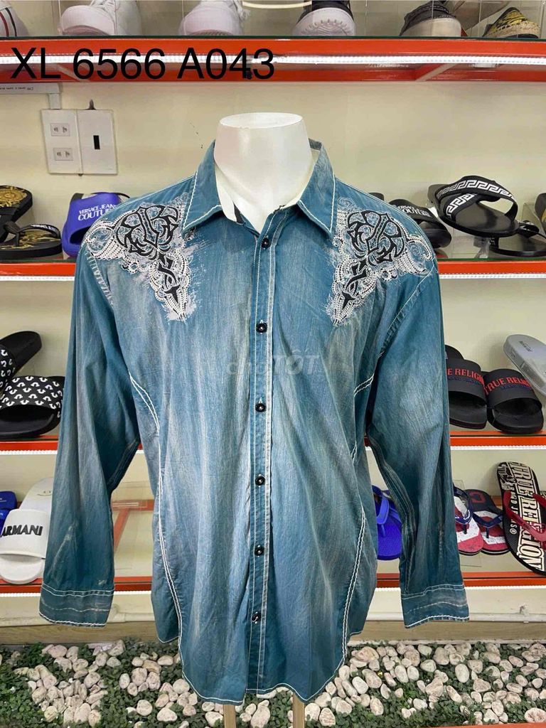 Áo sơ mi nam Jean thêu cá tính xanh nhạt road xl. Mua bán Quần áo tại Huyện Giồng Riềng Kiên Giang được đăng bởi Lâm thiên đường hàng hiệu hình 1