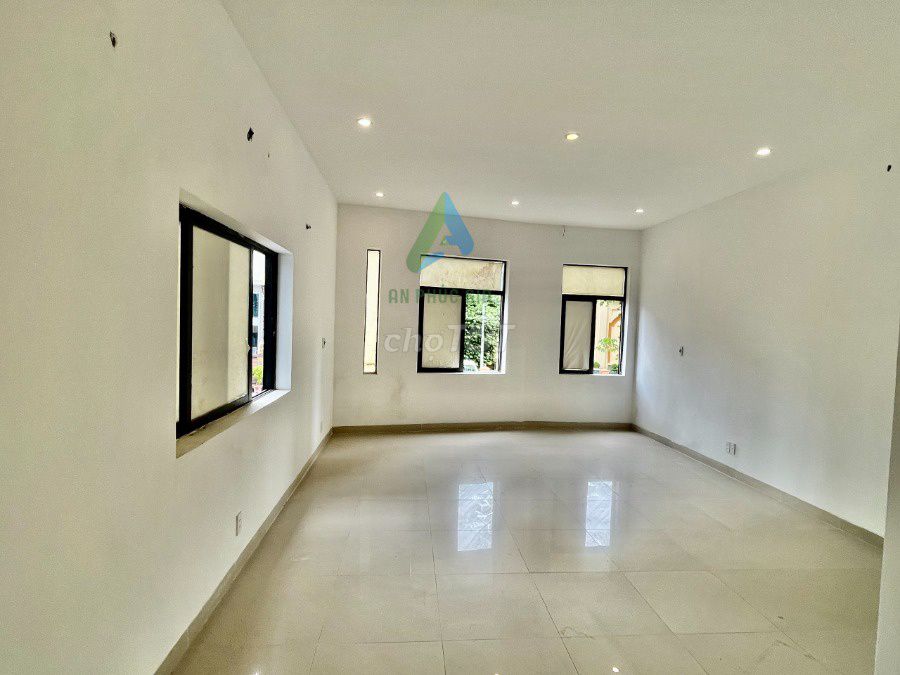 Аренда · 4 комн. · 50 м² · Quận Hải Châu, ул. Đường Trần Phú