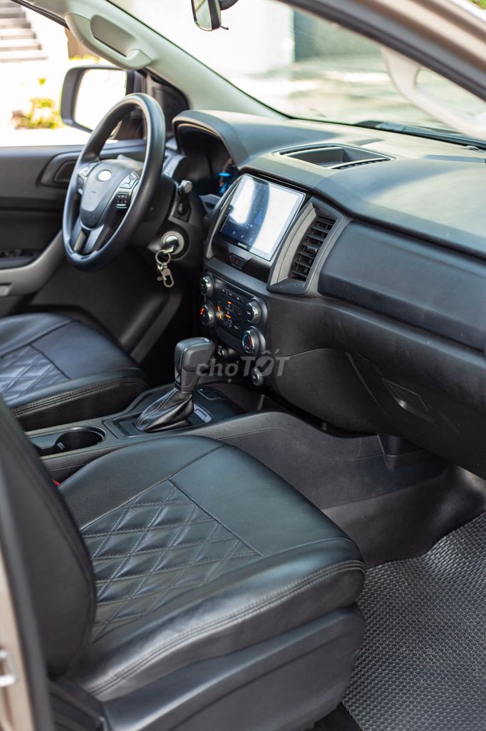Ford Ranger XLS 4x2 AT 2022 Vàng cát 45000 km. Mua bán Ô tô tại Thành phố Thủ Đức Tp Hồ Chí Minh được đăng bởi H2T Auto hình 14