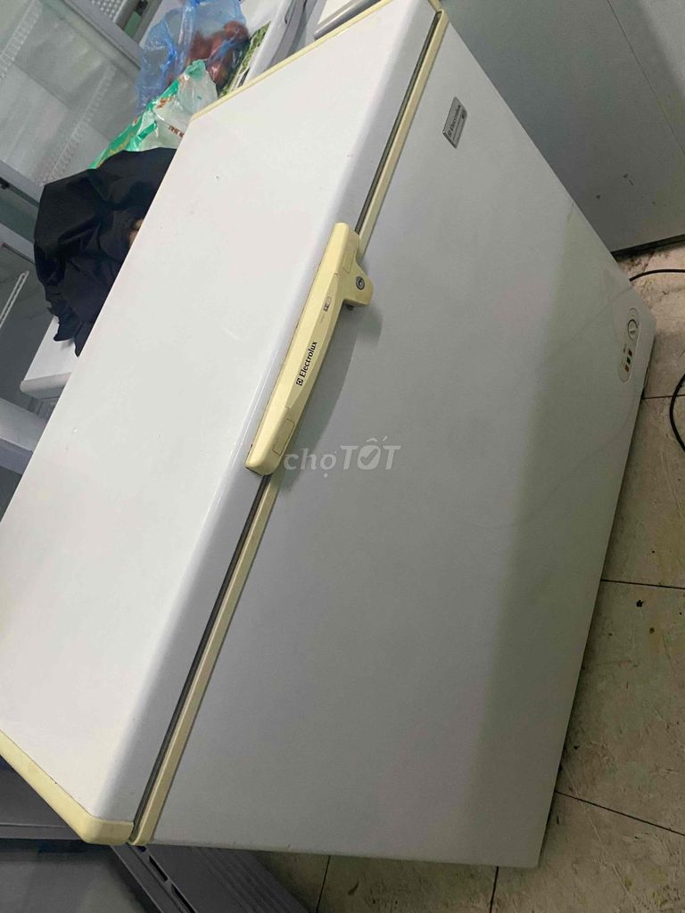 tủ đông electrolux 450l 1 ngăn đông