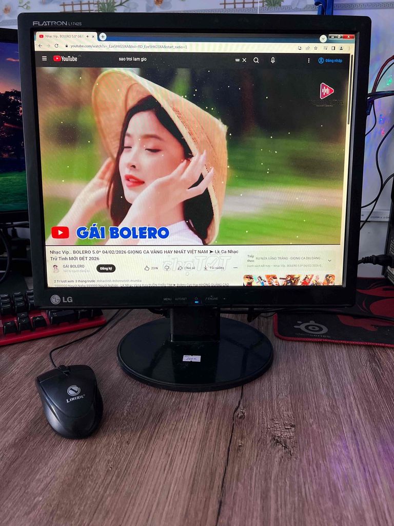 Màn hình máy tính LG 17 inch Vuông. Mua bán Phụ kiện (Màn hình, Chuột...) tại Thành phố Cà Mau Cà Mau được đăng bởi UYVU PC hình 1