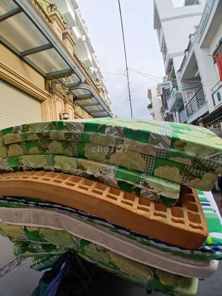 Nệm KYMDAN cao su 1.4x2m 10cm. Mua bán Giường, chăn ga gối nệm tại Quận Bình Tân Tp Hồ Chí Minh được đăng bởi A sanh hình 1