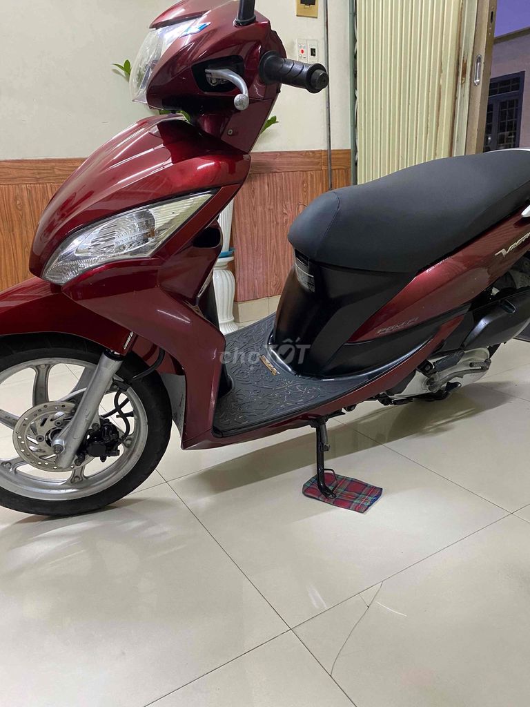 Honda Vision Fi 2013, красный