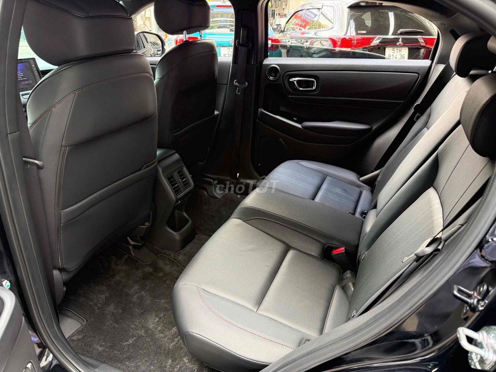 Honda HR-V 2023 RS - 12000 km. Mua bán Ô tô tại Thành phố Thủ Đức Tp Hồ Chí Minh được đăng bởi Long Auto Vạn Phúc hình 17