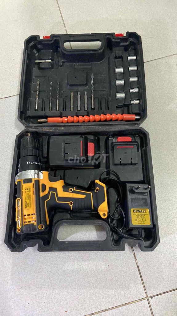 Máy khoan pin Dewalt Vàng Đen Trung Quốc. Mua bán Đồ chuyên dụng, Giống nuôi trồng tại Thành phố Thủ Đức Tp Hồ Chí Minh được đăng bởi nguyen vu hình 1