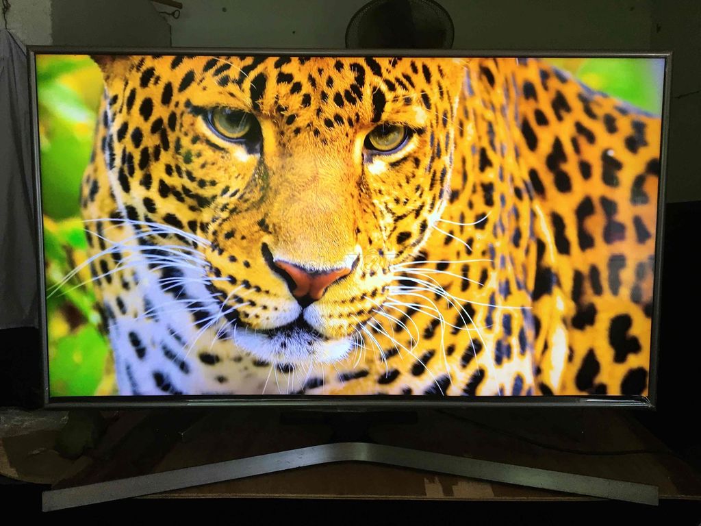 Tivi Samsung 43 inch UHD 4K. Mua bán Tivi, Âm thanh tại Thành phố Bến Tre Bến Tre được đăng bởi Khang hình 1