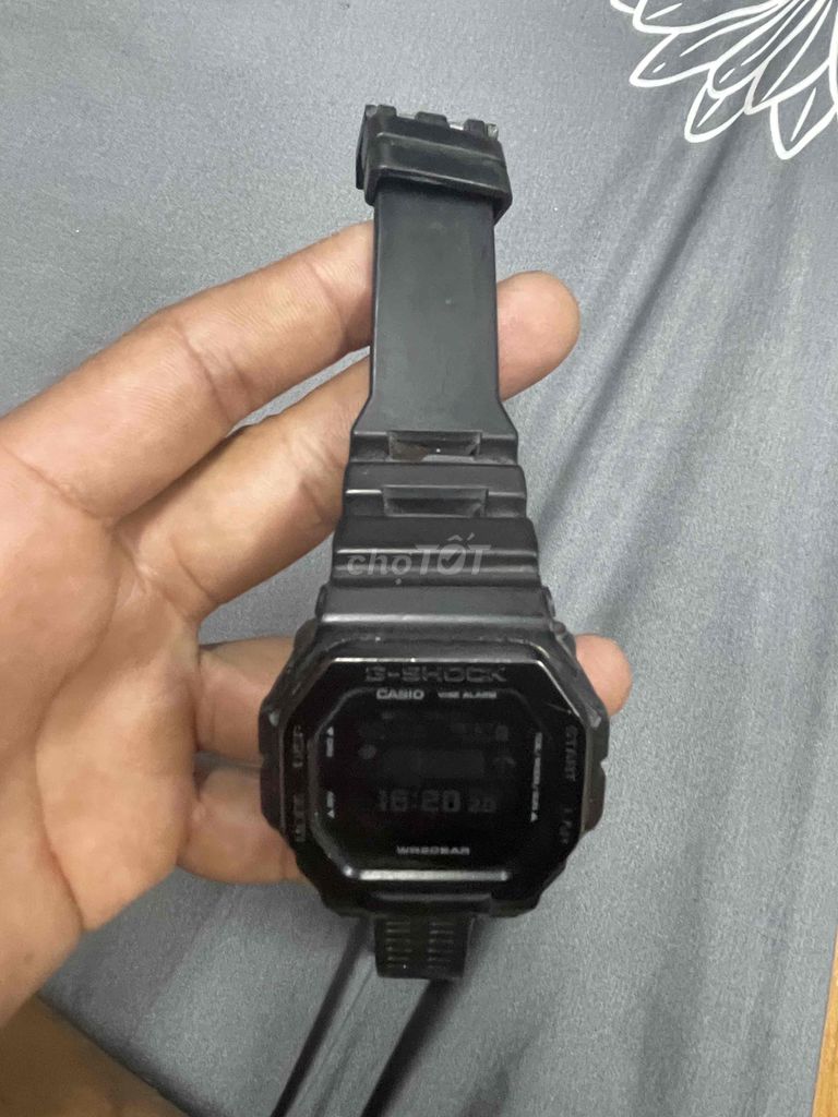 dư dùng bán đồng hồ Casio GBX 100