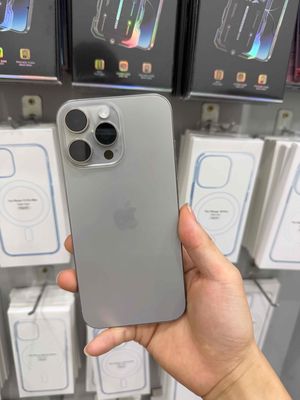 iPhone 16 Pro Max 256GB Vàng