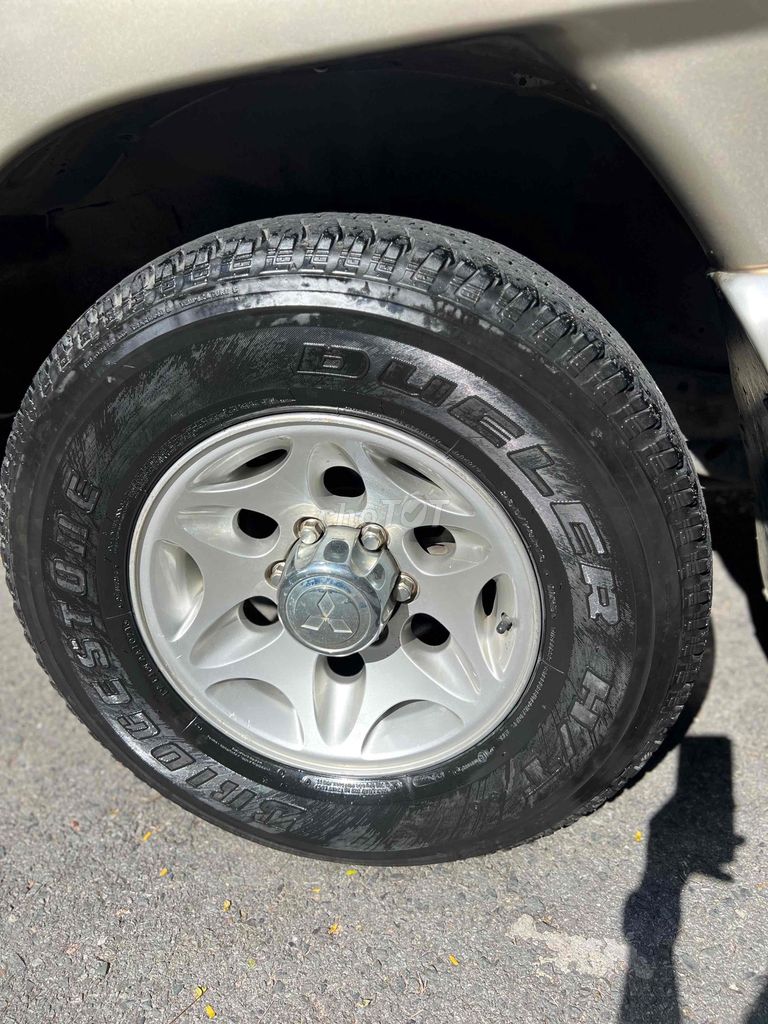 Mitsubishi Pajero 20*** km. Mua bán Ô tô tại Thành phố Thủ Đức Tp Hồ Chí Minh được đăng bởi Nghia Pham hình 6