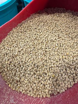 Thức ăn viên nhỏ cho gà, ngan, ngỗng 1kg. Mua bán Đồ ăn, thực phẩm và các loại khác tại Huyện Bình Chánh Tp Hồ Chí Minh được đăng bởi Vựa gạo A Nhã 